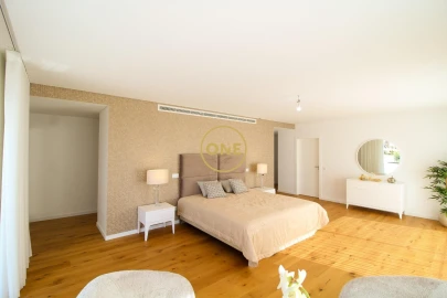 Apartamento T6 para Venda em Funchal (São Pedro)