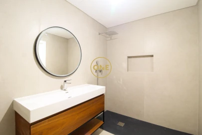 Apartamento T6 para Venda em Funchal (São Pedro)