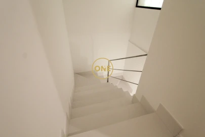 Apartamento T6 para Venda em Funchal (São Pedro)