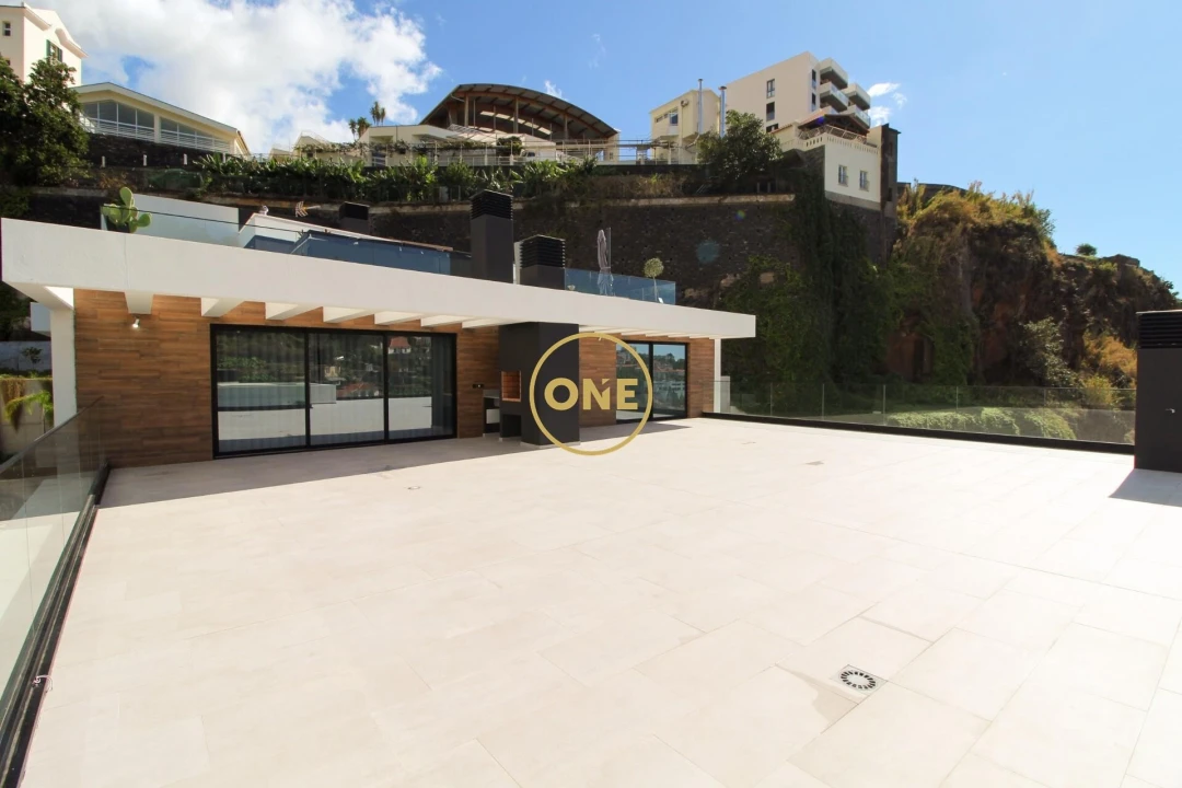Apartamento T6 para Venda em Funchal (São Pedro) Foto 53