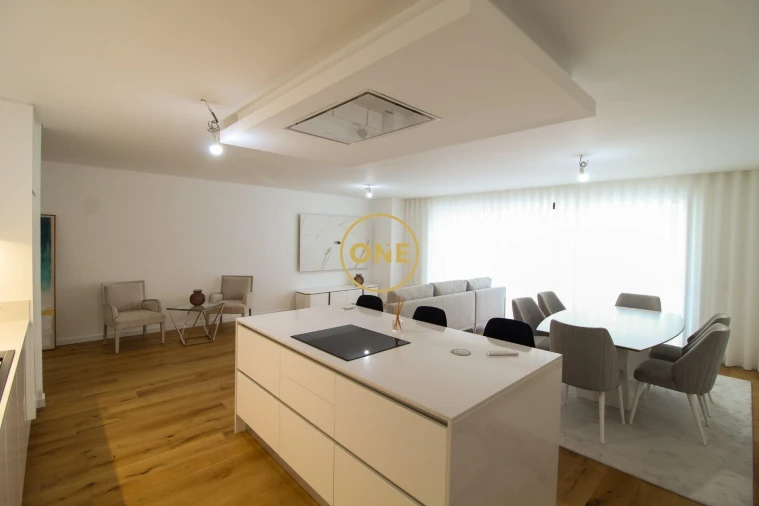 Apartamento T6 para Venda em Funchal (São Pedro) Foto 4