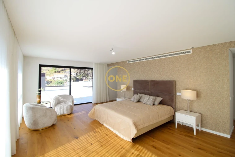 Apartamento T6 para Venda em Funchal (São Pedro) Foto 9