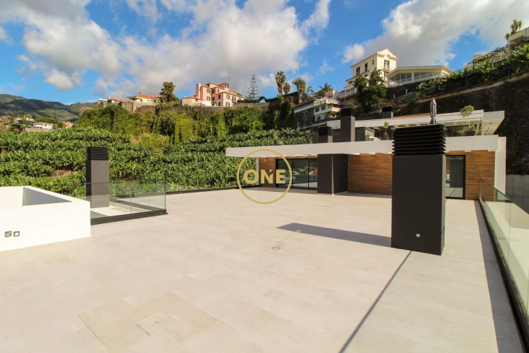 Apartamento T6 para Venda em Funchal (São Pedro) Foto 54