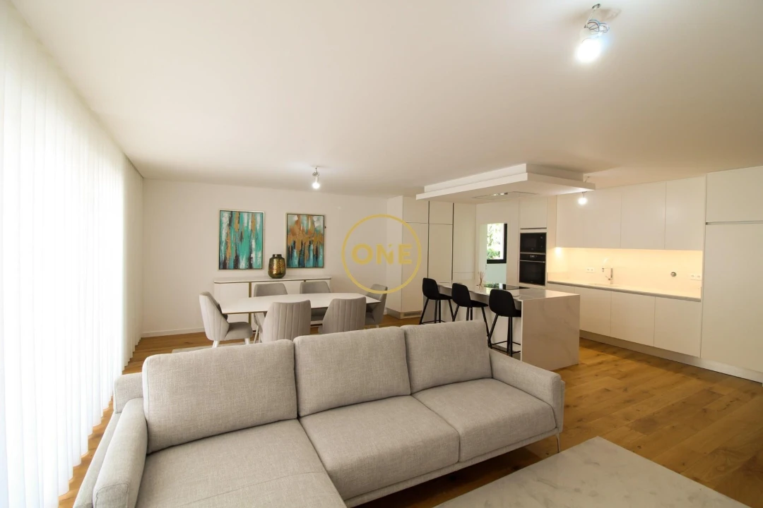 Apartamento T6 para Venda em Funchal (São Pedro) Foto 2