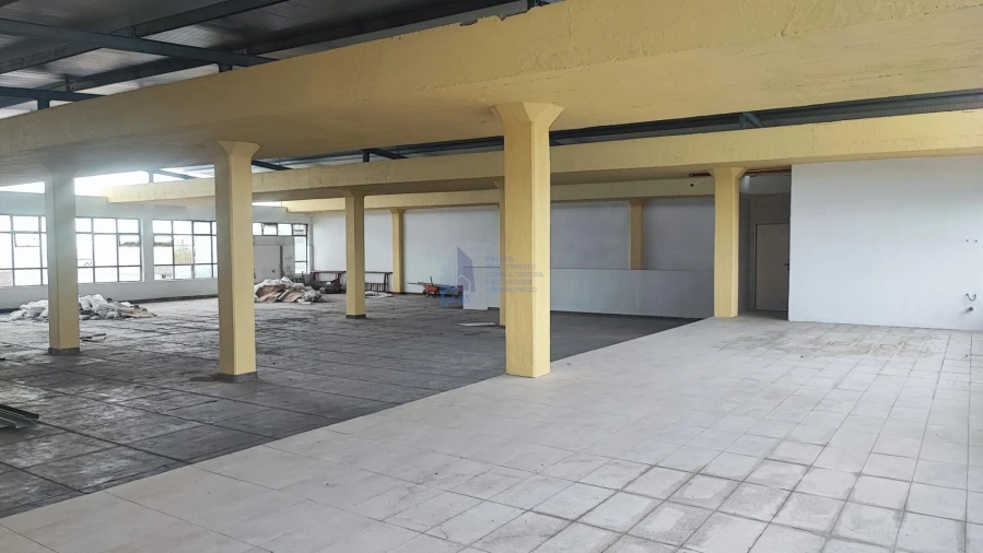 Armazém para Venda em Sacavém e Prior Velho Foto 2