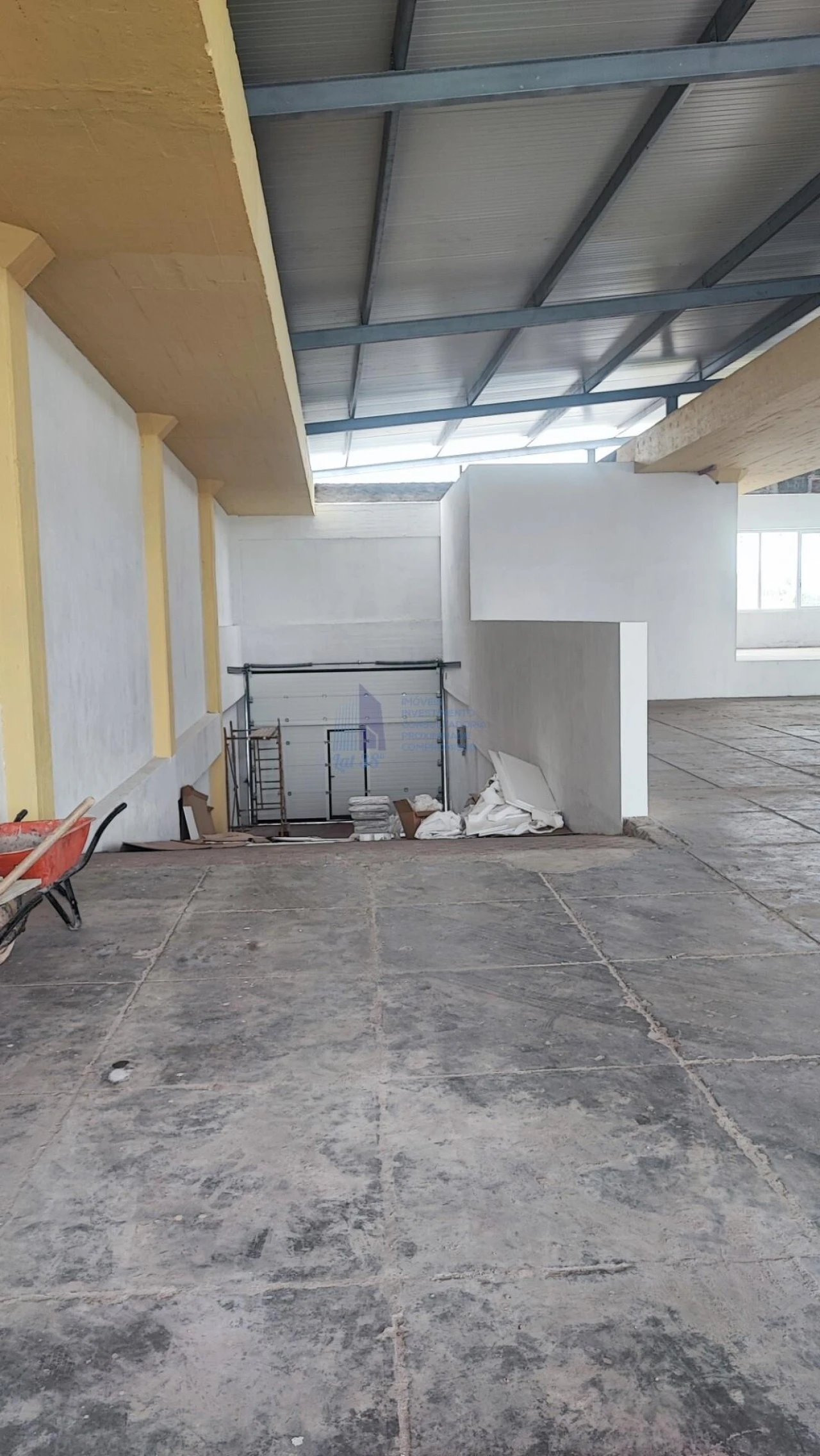 Armazém para Venda em Sacavém e Prior Velho Foto 10