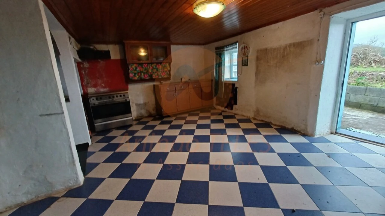 Moradia T2 para Venda em Rosais Foto 10