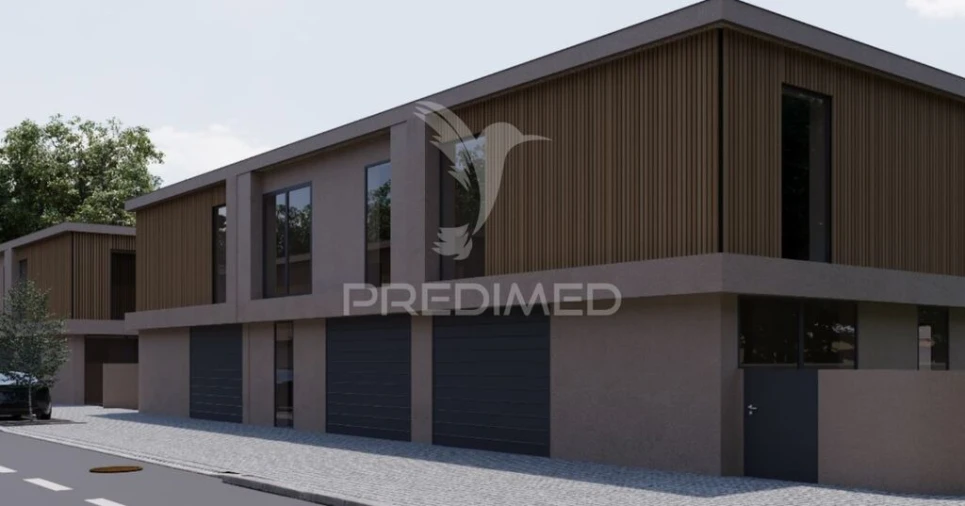 Moradia T3 para Venda em Arvore Foto 13