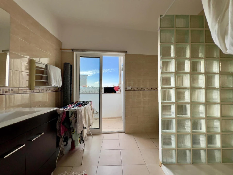 Prédio para Venda em São Martinho do Bispo e Ribeira de Frades Foto 6