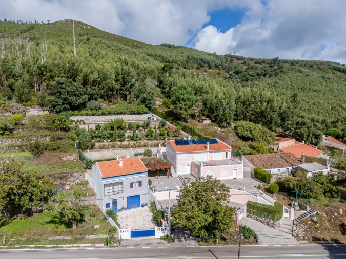 Moradia T3 para Venda em Monchique Foto 48