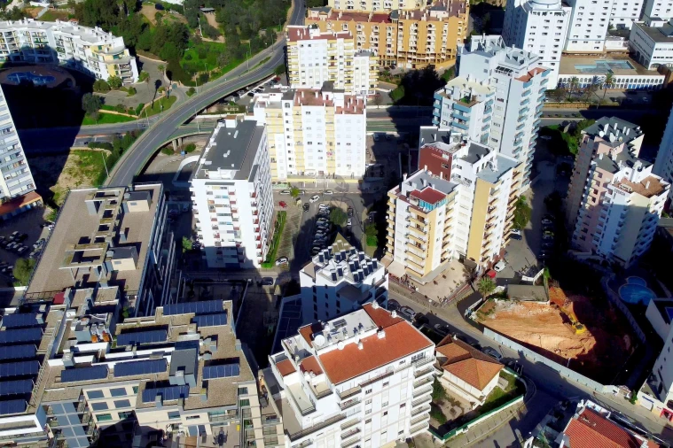 Apartamento T2 para Venda em Portimão Foto 58
