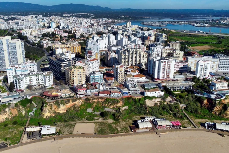 Apartamento T2 para Venda em Portimão Foto 56
