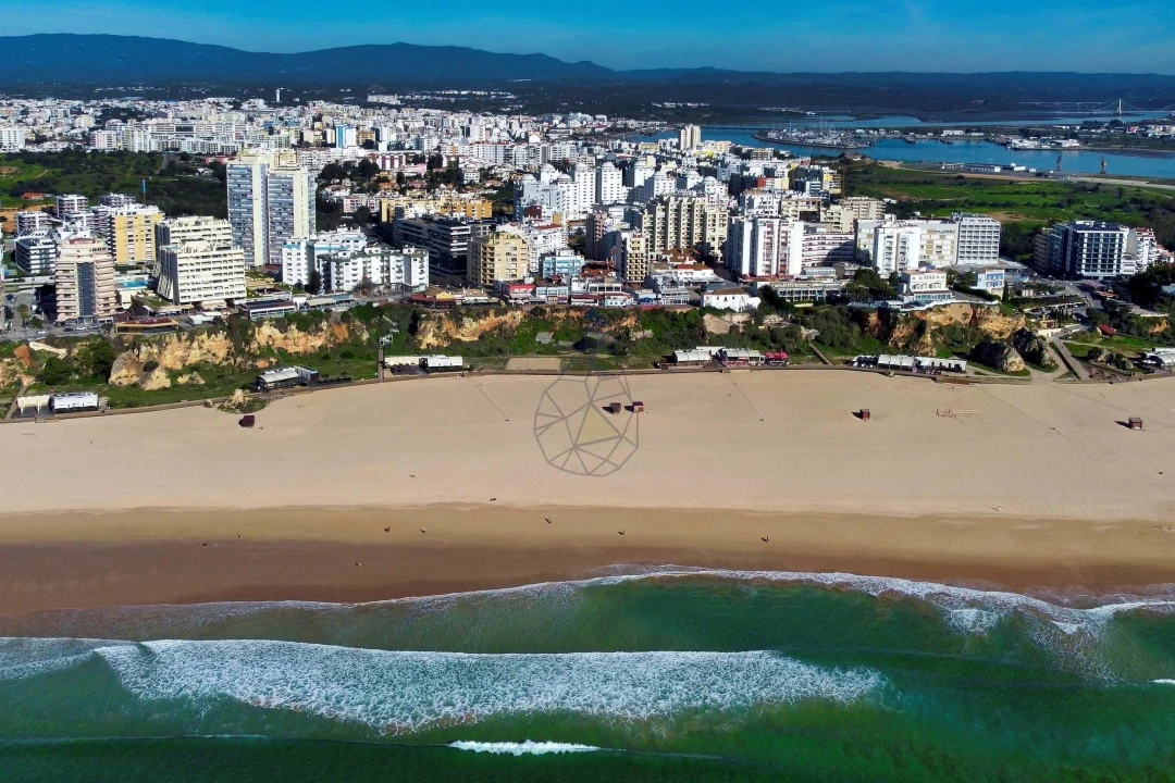 Apartamento T1 para Venda em Portimão Foto 5