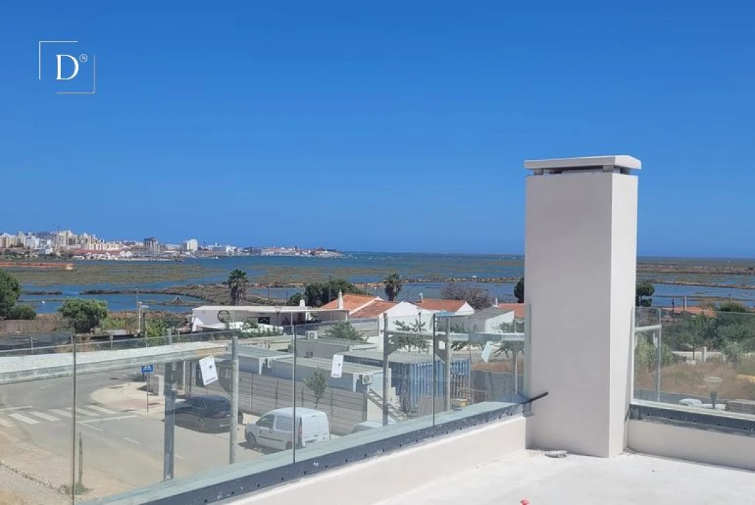 Moradia T4 para Venda em Faro (Sé e São Pedro) Foto 21