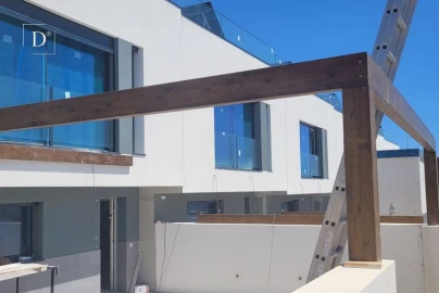 Moradia T4 para Venda em Faro (Sé e São Pedro)