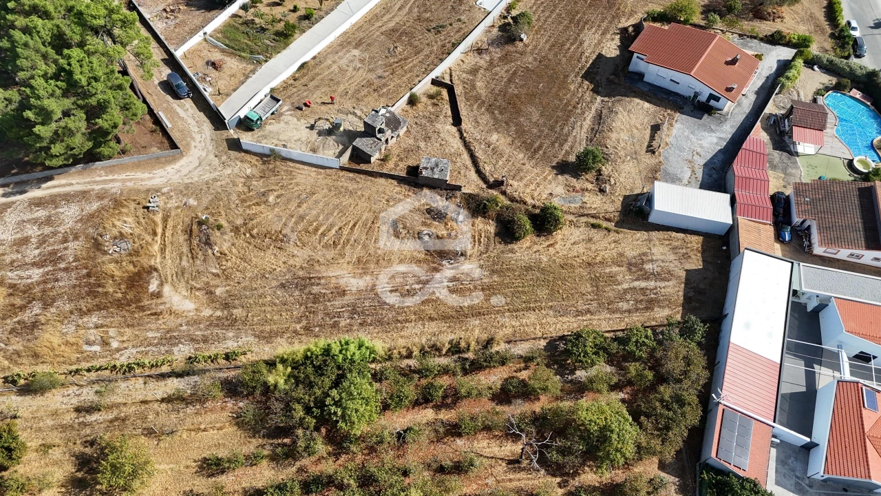 Terreno para Venda em Vale de Anta Foto 7