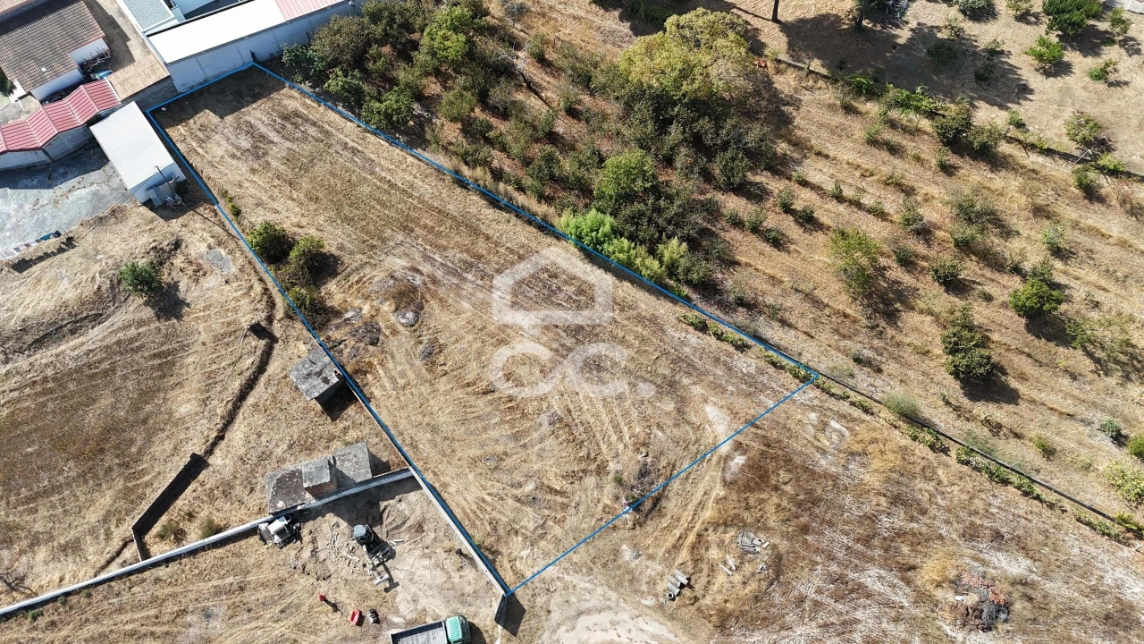 Terreno para Venda em Vale de Anta Foto 2