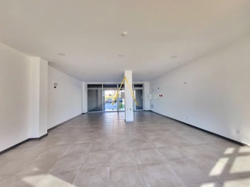 Loja para Arrendamento em Viseu