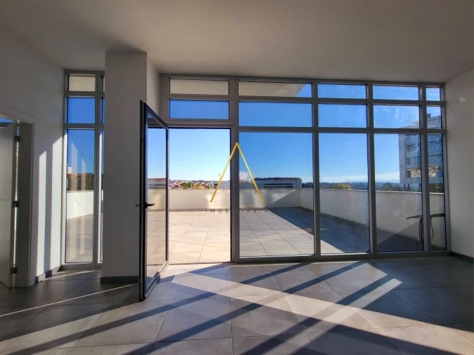 Loja para Arrendamento em Viseu Foto 2