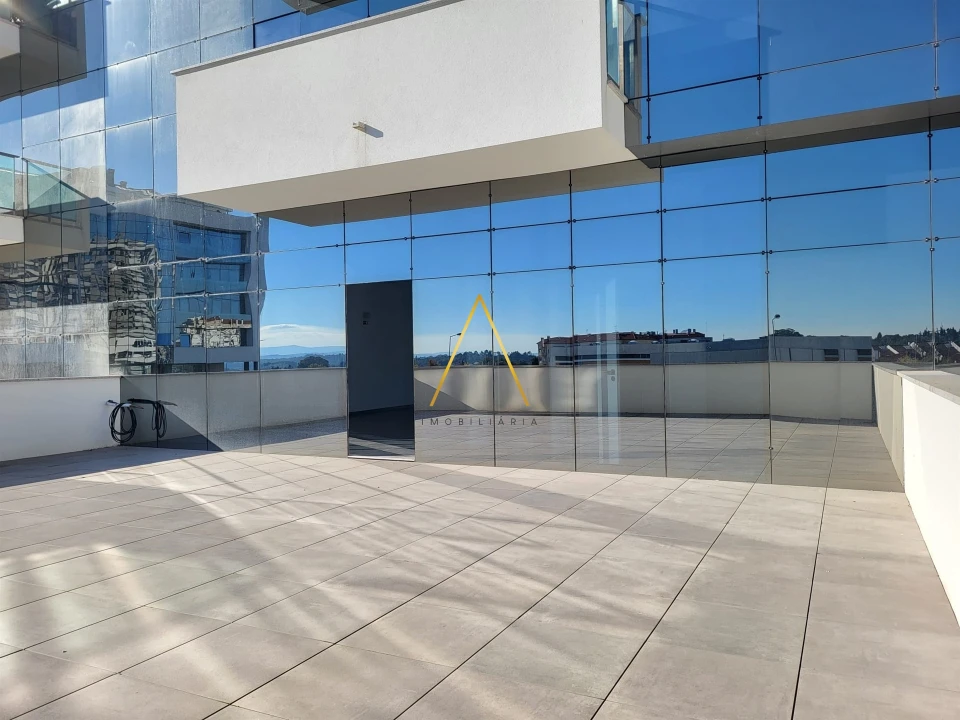 Loja para Arrendamento em Viseu Foto 1