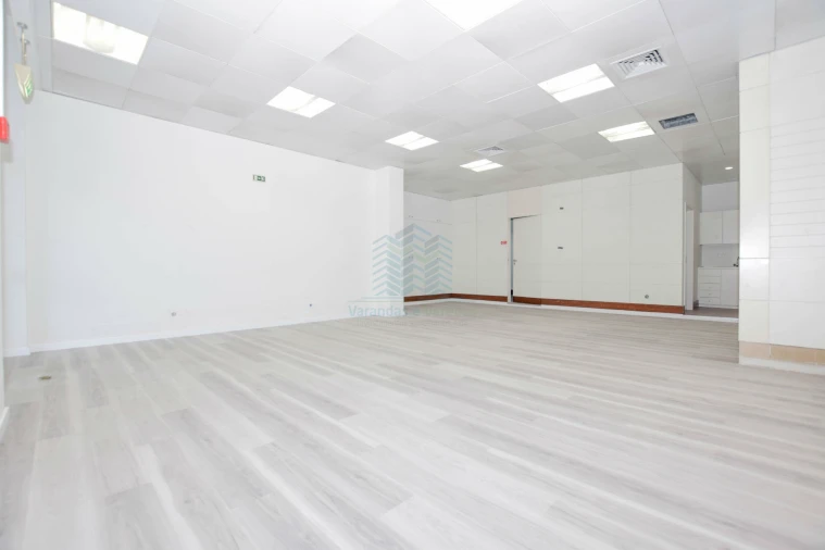 Loja para Arrendamento em Torres Novas (Santa Maria, Salvador e Santiago) Foto 3