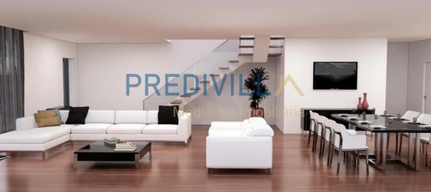 Moradia T5 para Venda em Azurara