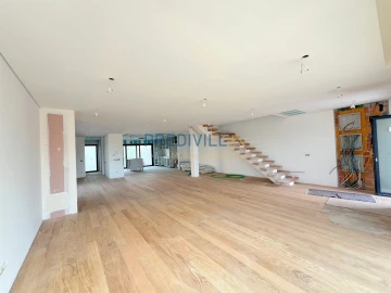 Moradia T4 para Venda em Azurara