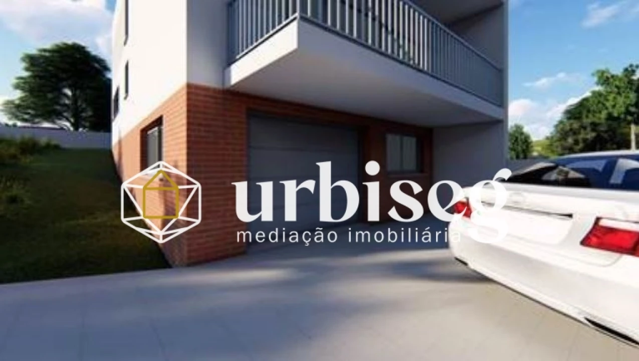 Moradia T4 para Venda em Tavarede Foto 3