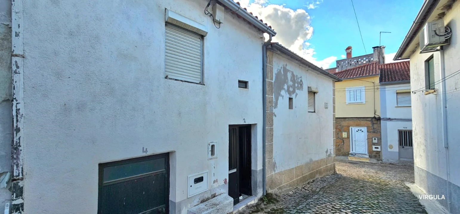 Moradia T2 para Venda em Ferro Foto 2