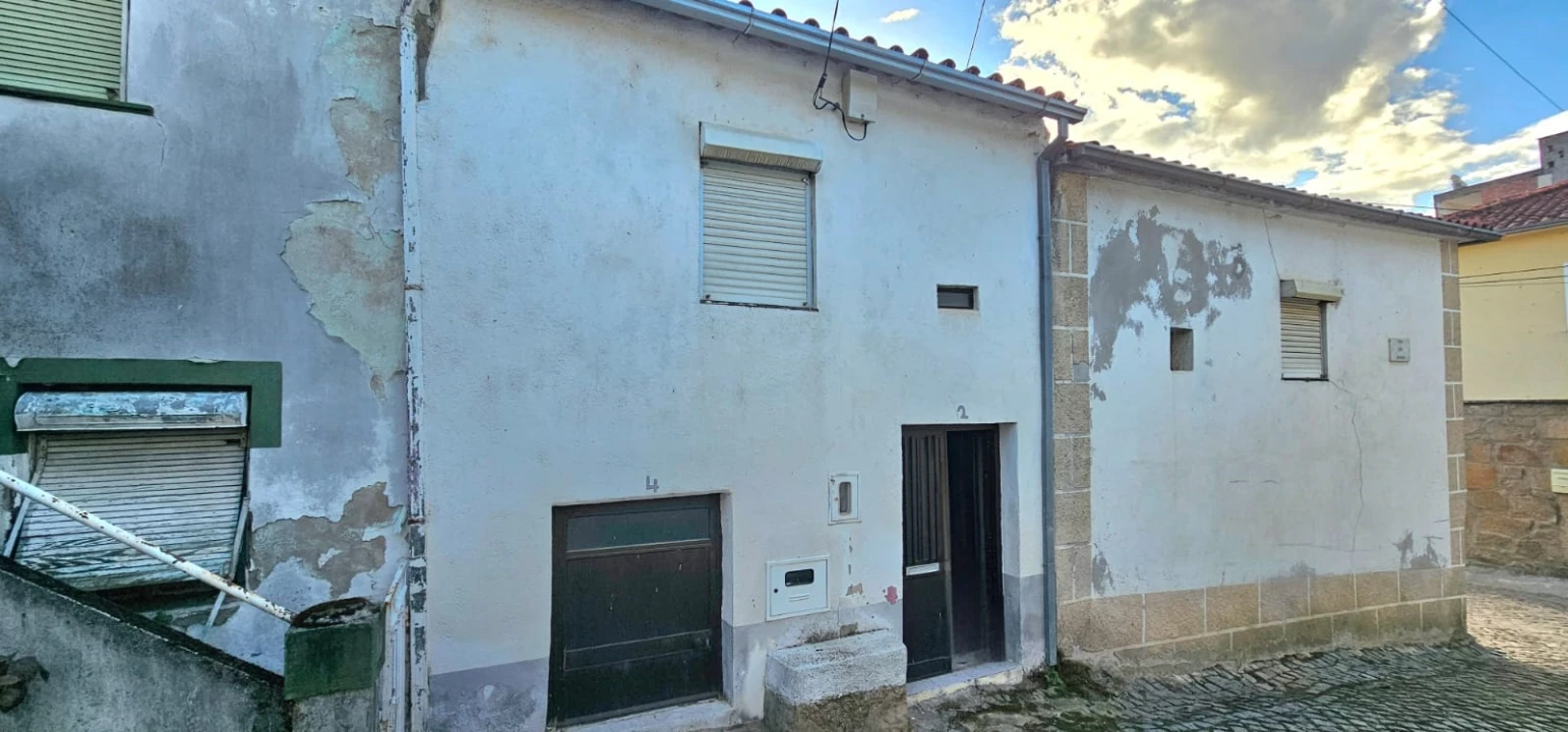 Moradia T2 para Venda em Ferro Foto 3