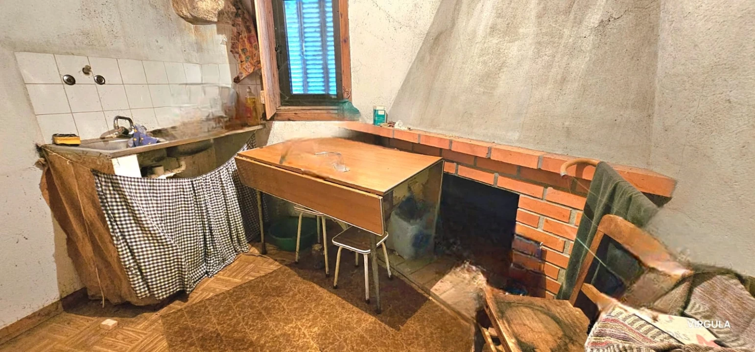 Moradia T2 para Venda em Ferro Foto 4