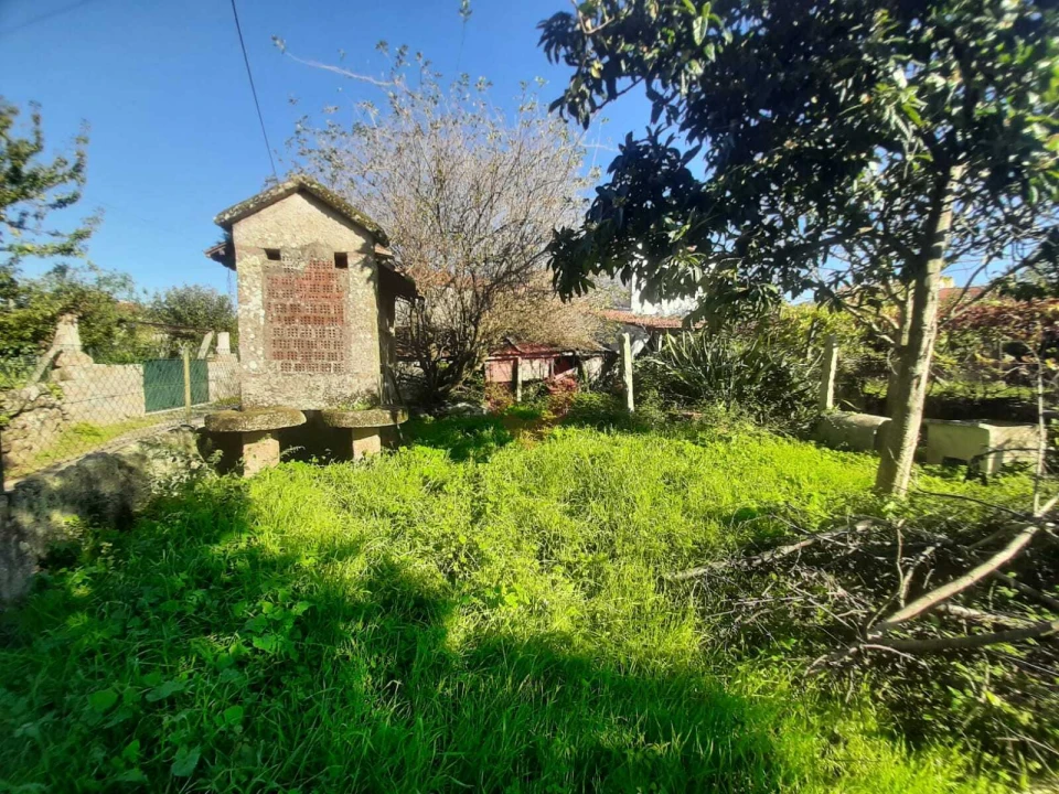 Moradia T2 para Venda em Messegães, Valadares e Sá Foto 9