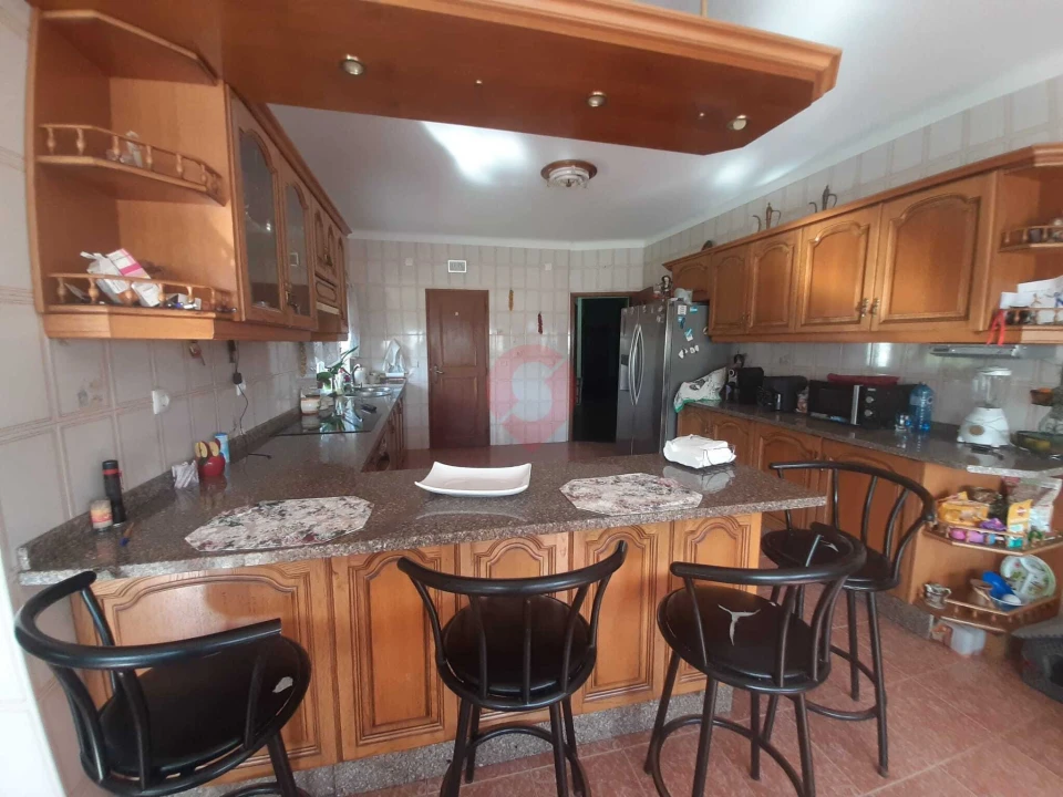 Moradia T5 para Venda em Campos e Vila Meã Foto 6