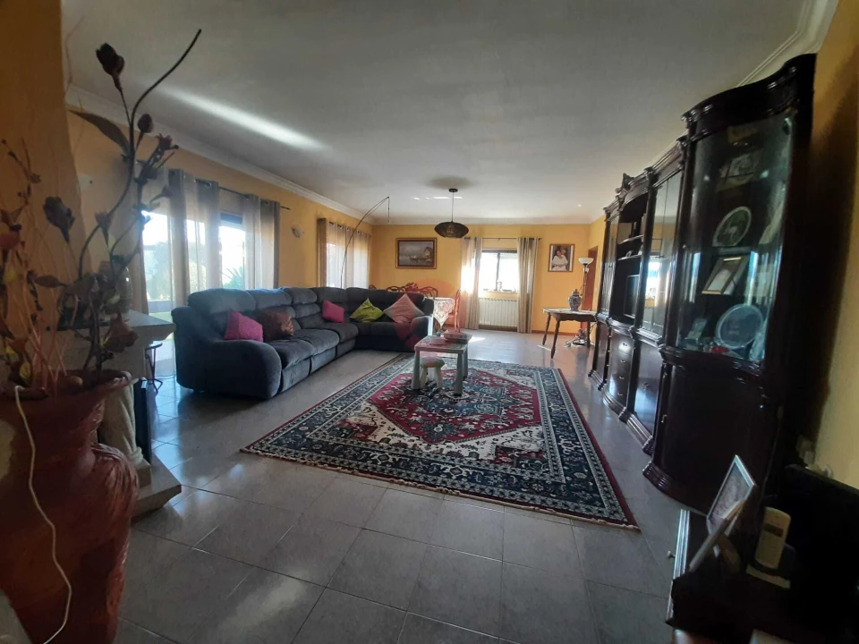 Moradia T5 para Venda em Campos e Vila Meã Foto 9