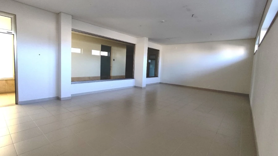 Loja para Venda em Forjães Foto 5