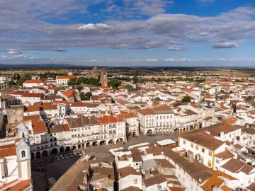 Moradia T4 para Venda em Évora (São Mamede, Sé, São Pedro e Santo Antão)