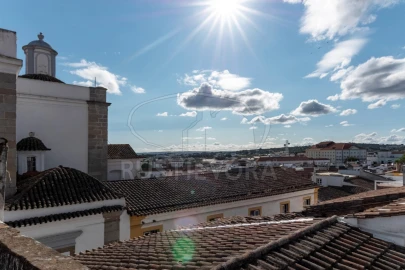 Moradia T4 para Venda em Évora (São Mamede, Sé, São Pedro e Santo Antão)