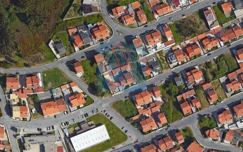 Terreno para Venda em Baguim do Monte (Rio Tinto) Foto 3