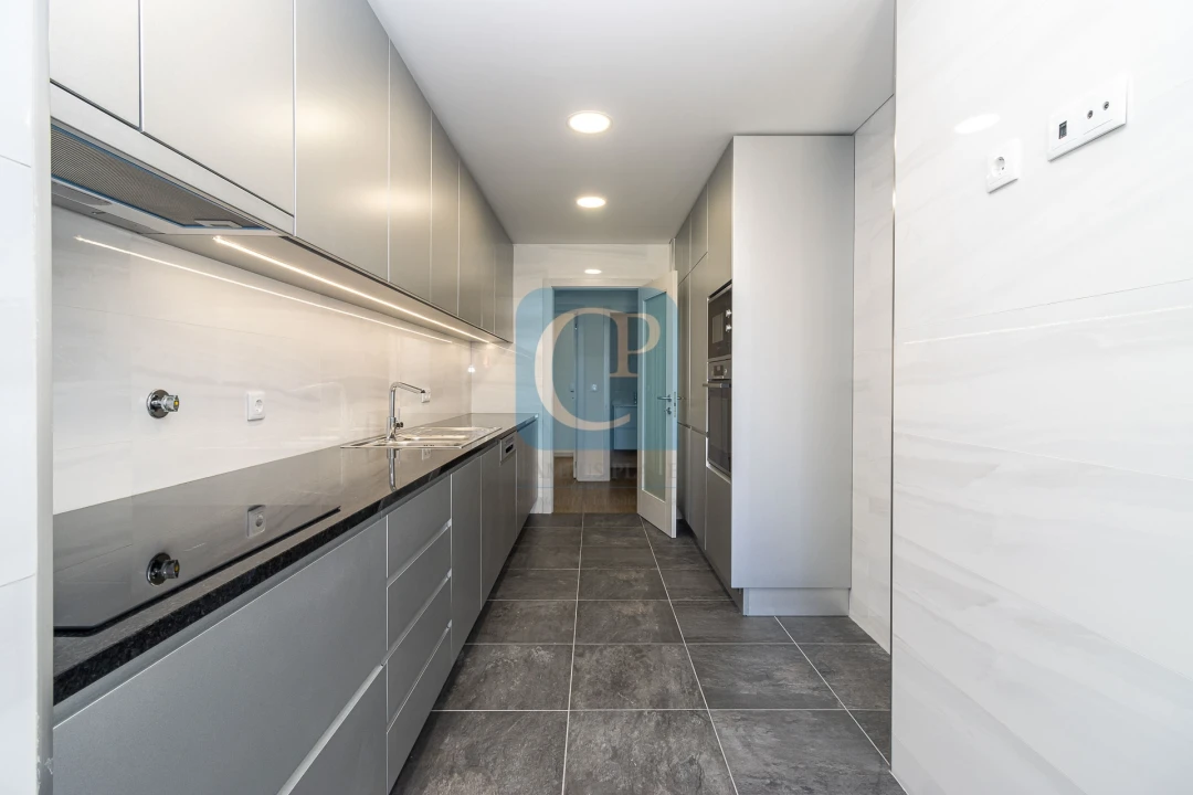 Apartamento T3 para Venda em Cedofeita, Santo Ildefonso, Sé, Miragaia, São Nicolau e Vitória Foto 19