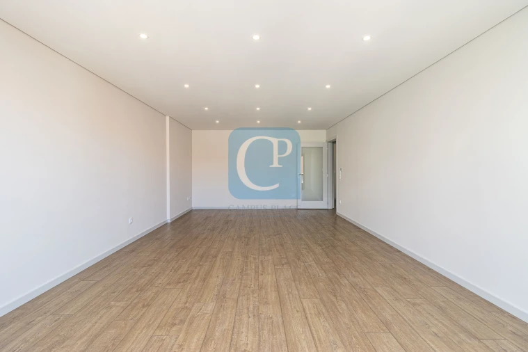 Apartamento T3 para Venda em Cedofeita, Santo Ildefonso, Sé, Miragaia, São Nicolau e Vitória Foto 11