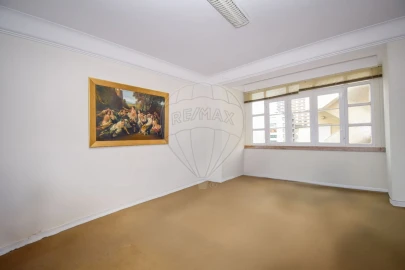 Escritório para Arrendamento em Avenidas Novas