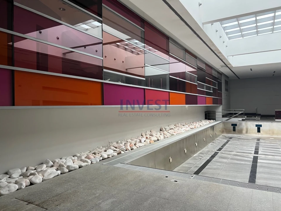 Loja para Arrendamento em Paranhos Foto 12