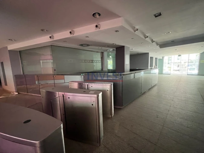 Loja para Arrendamento em Paranhos Foto 16