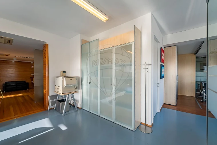 Prédio para Venda em Perafita, Lavra e Santa Cruz do Bispo Foto 10