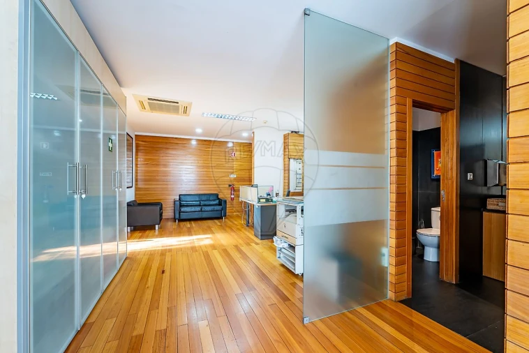 Prédio para Venda em Perafita, Lavra e Santa Cruz do Bispo Foto 8