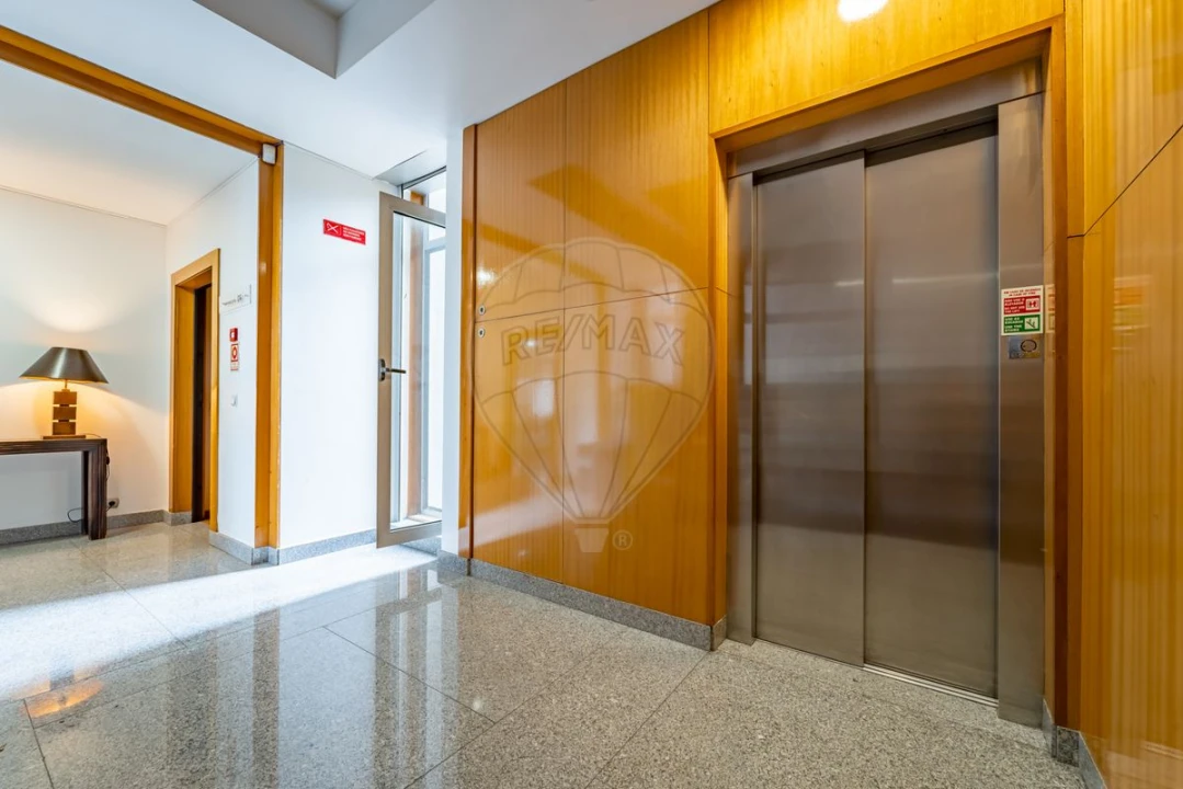 Prédio para Venda em Perafita, Lavra e Santa Cruz do Bispo Foto 5