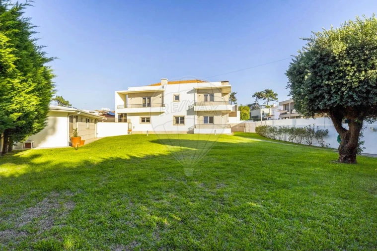 Moradia T4 para Venda em Mindelo Foto 31