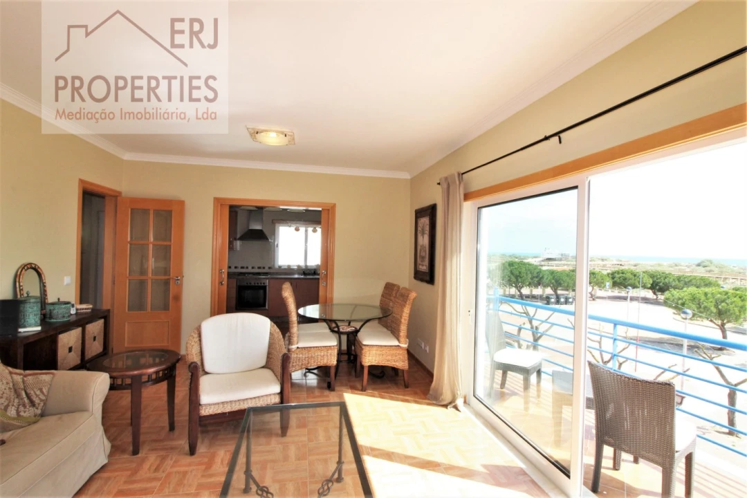 Apartamento T1 para Venda em Altura Foto 7