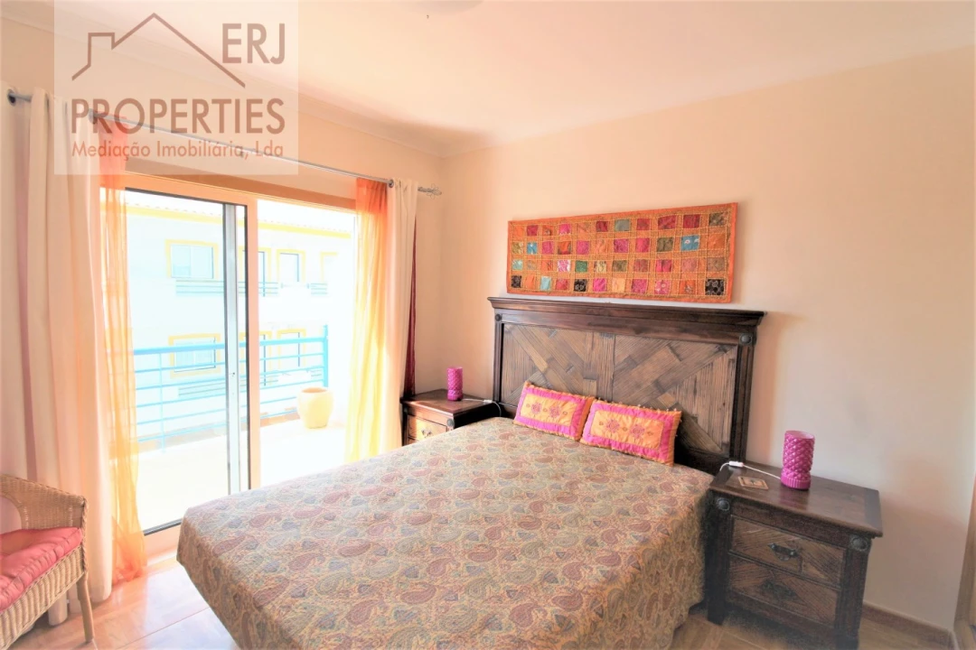 Apartamento T1 para Venda em Altura Foto 9