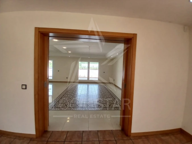 Moradia T7 para Venda em Bidoeira de Cima Foto 10